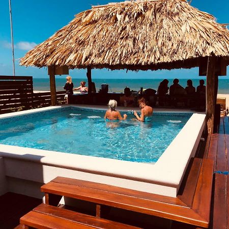Ocean Breeze Hotel Placencia Eksteriør billede