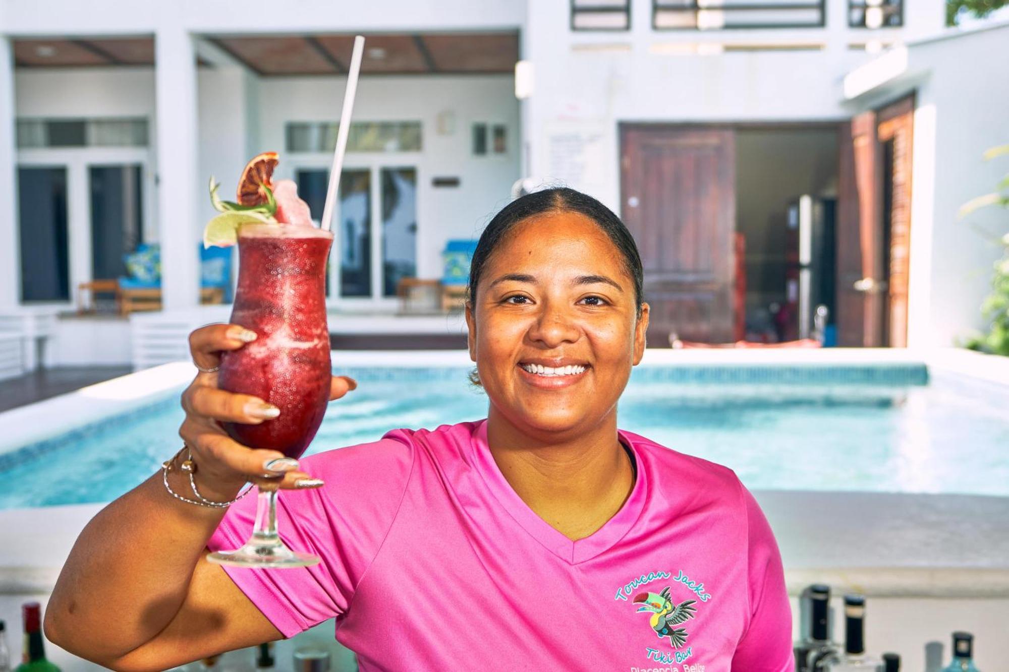Ocean Breeze Hotel Placencia Eksteriør billede