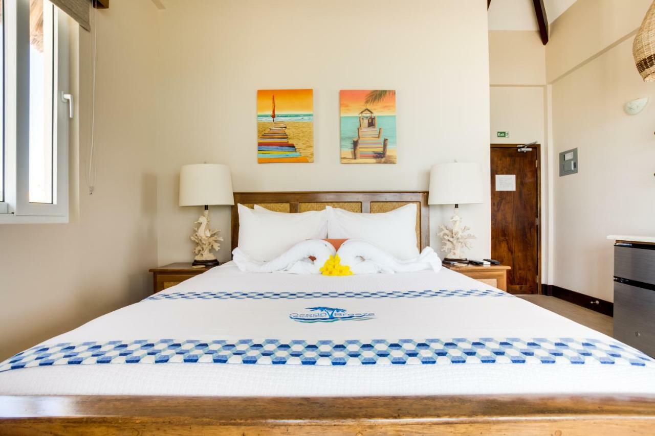 Ocean Breeze Hotel Placencia Eksteriør billede