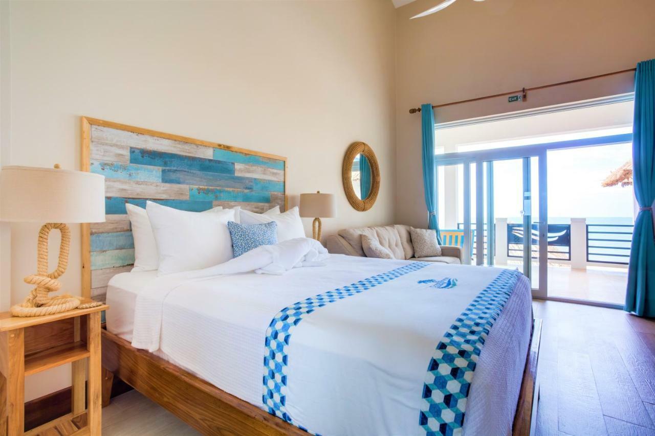 Ocean Breeze Hotel Placencia Eksteriør billede