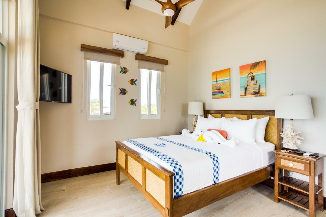 Ocean Breeze Hotel Placencia Eksteriør billede